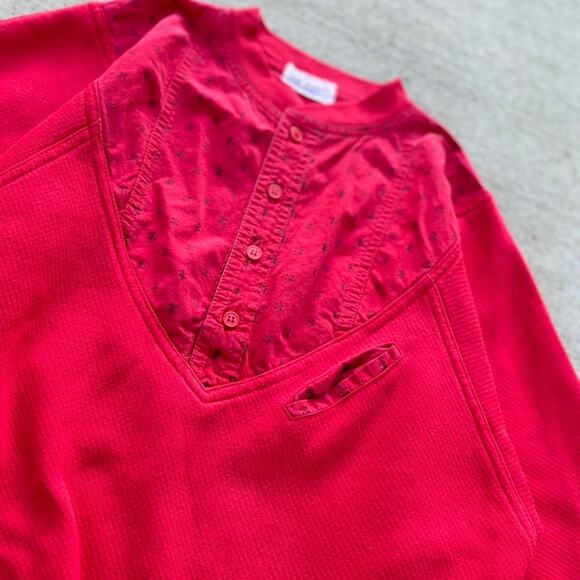 Crazy 90s Metro Triple Button 3/4 Sleeve Pullover - Picture 3 of 4